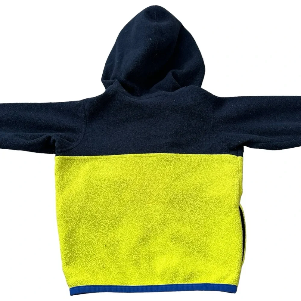 Patagonia full zip fleece Jacket. 12-18 months